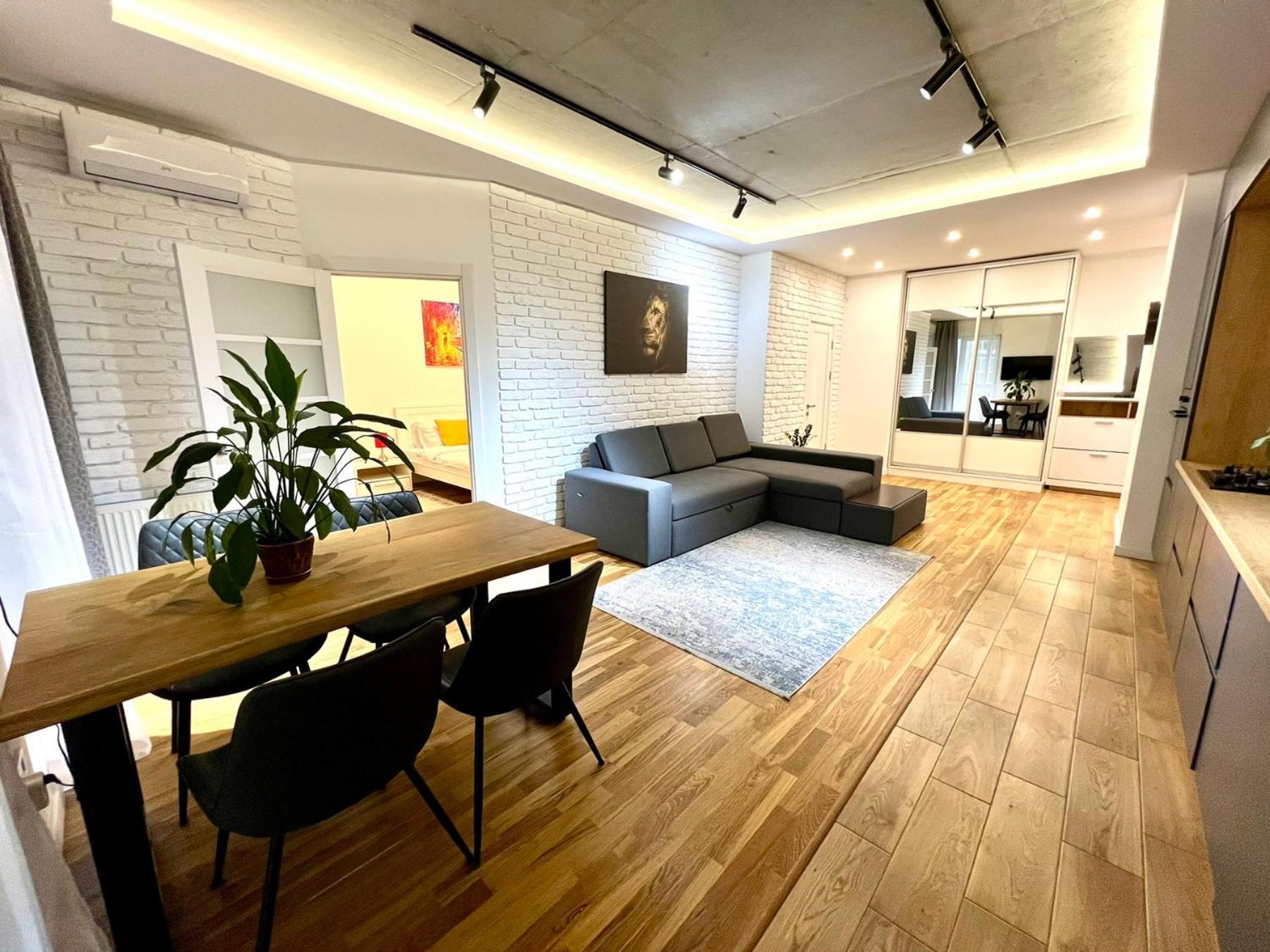 Osapart Comfortable Apartment In A Complex Great Britain Lwów Zewnętrze zdjęcie